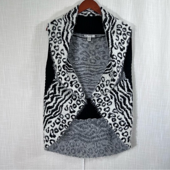 Spense Fuzzy Animal Print Soft Swag Sweater Vest Cardigan Size LP - Picture 11 of 12